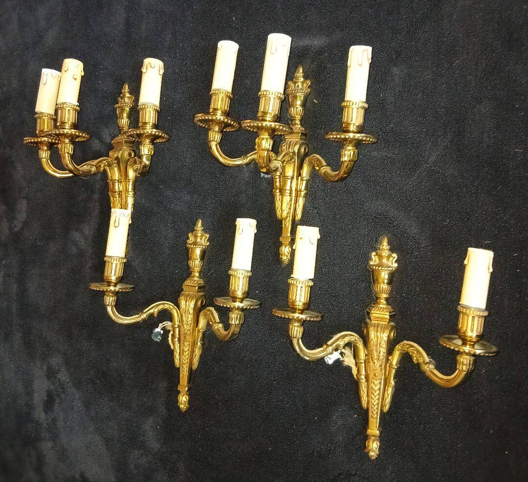 4 bronze wall lights in Louis XVI - XV style