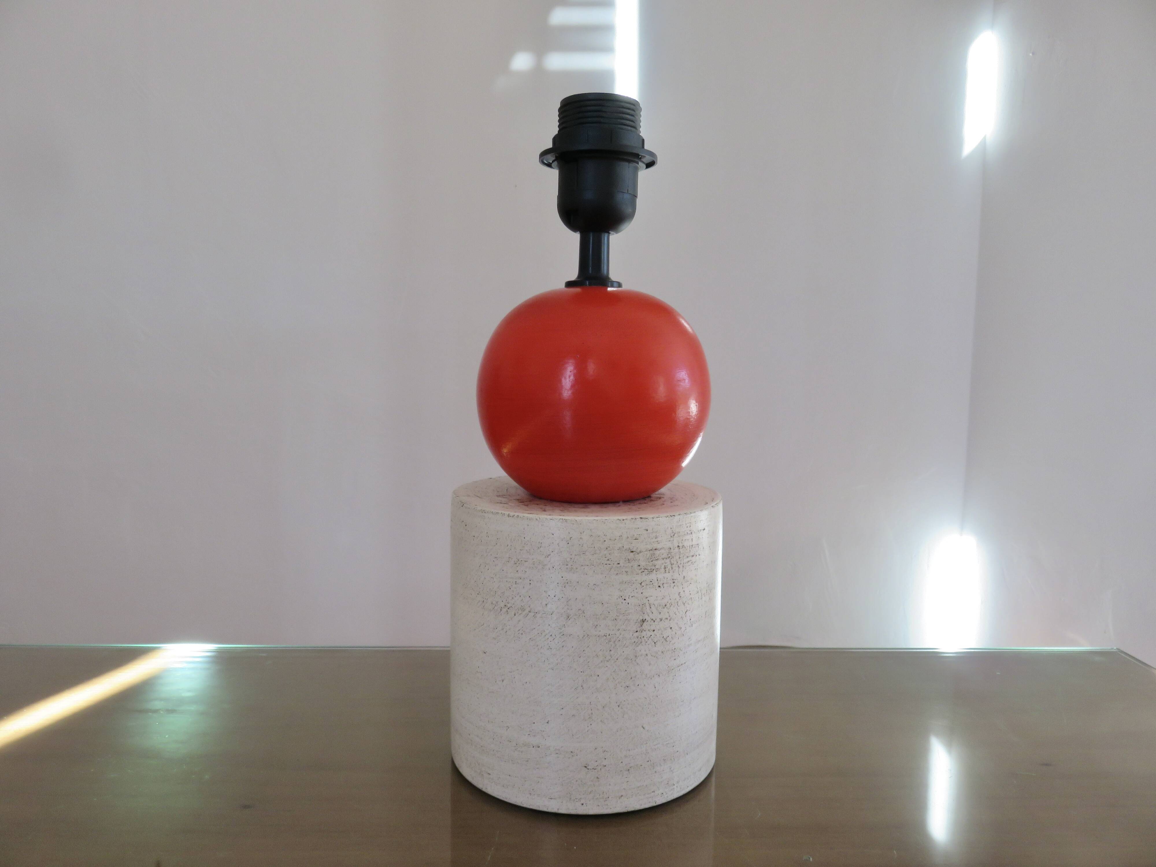 Pair of red and white ceramic lamps from the 80s