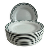 12 assiettes plates en faïence de Saint Amand