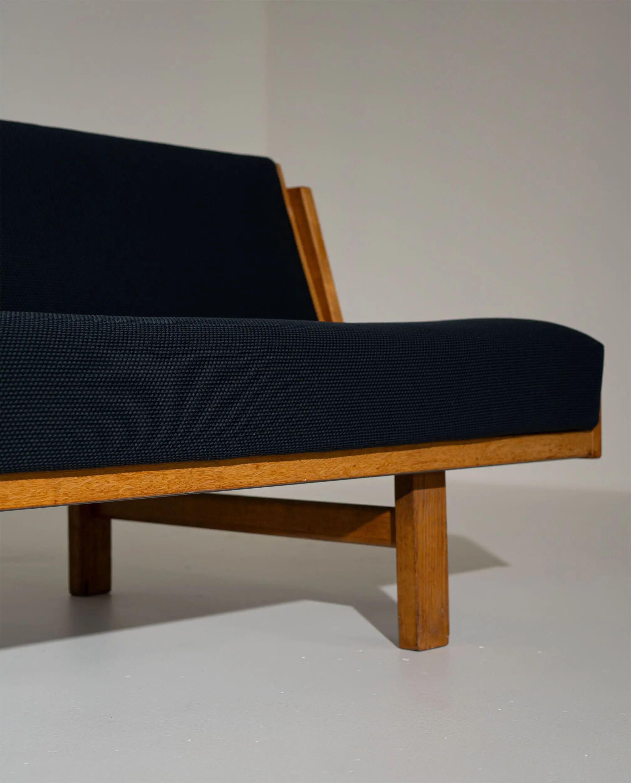 Hans Wegner GE258 Sofa Bed for Getama, 1950s