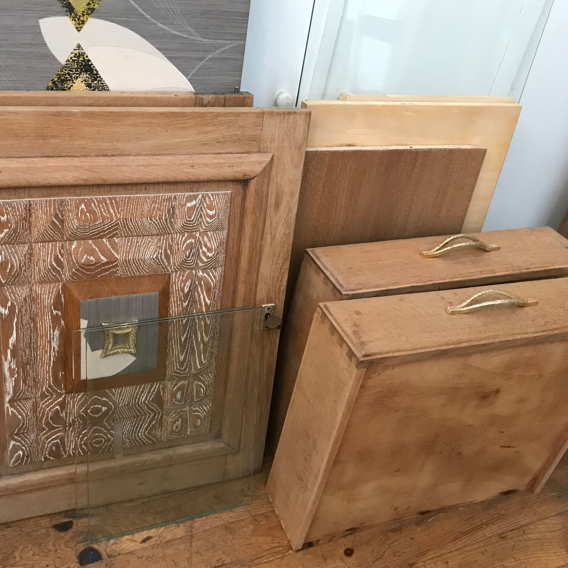 Buffet from the 1940s-50s inspired by Art Deco.