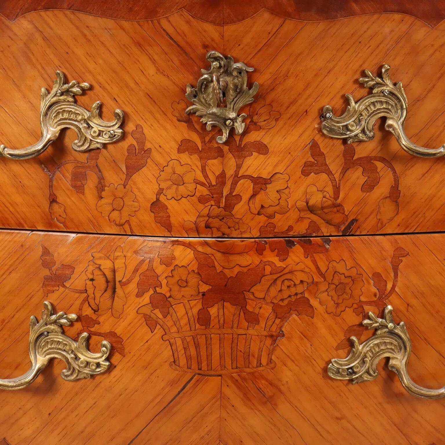 Antique commode in Baroque style made of mahogany, 20th century.