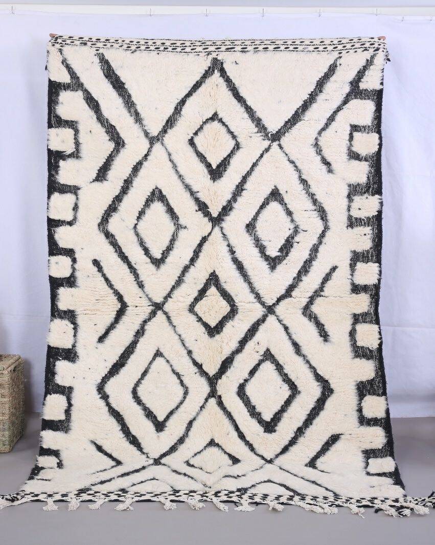 Handmade wool Berber rug 250x150 cm