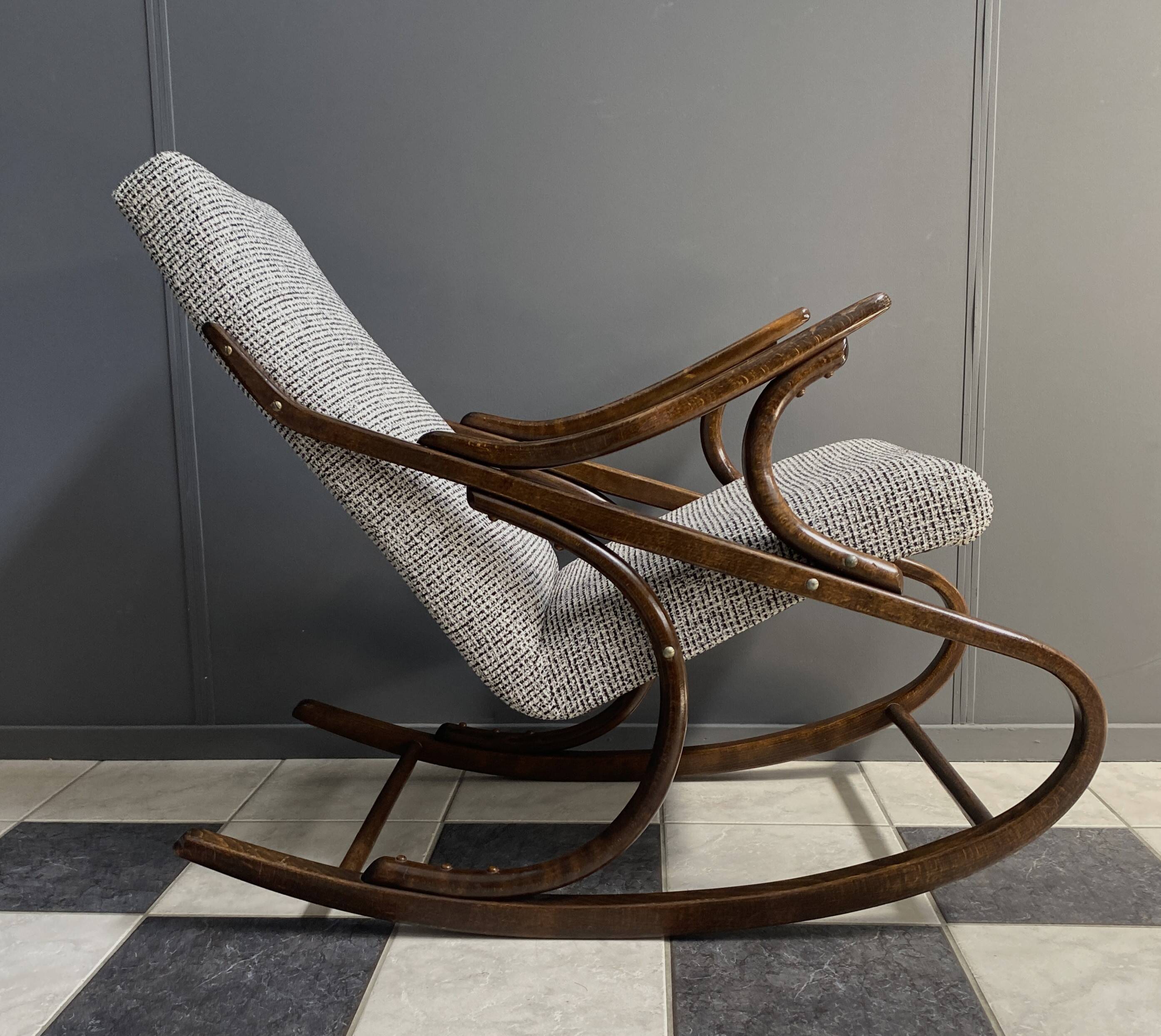 Fauteuil à bascule par TON / Thonet années 1960
