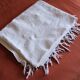 Plaid ancien blanc franges broderies ajourées