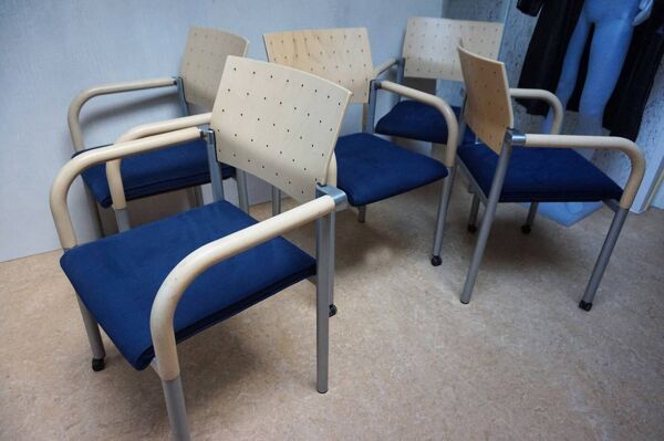Chaises de conférence de salle à manger par Wiesner Hager et conçues par Arge2, années 1980.