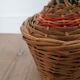 Pied de lampe dame-jeanne dans son panier
