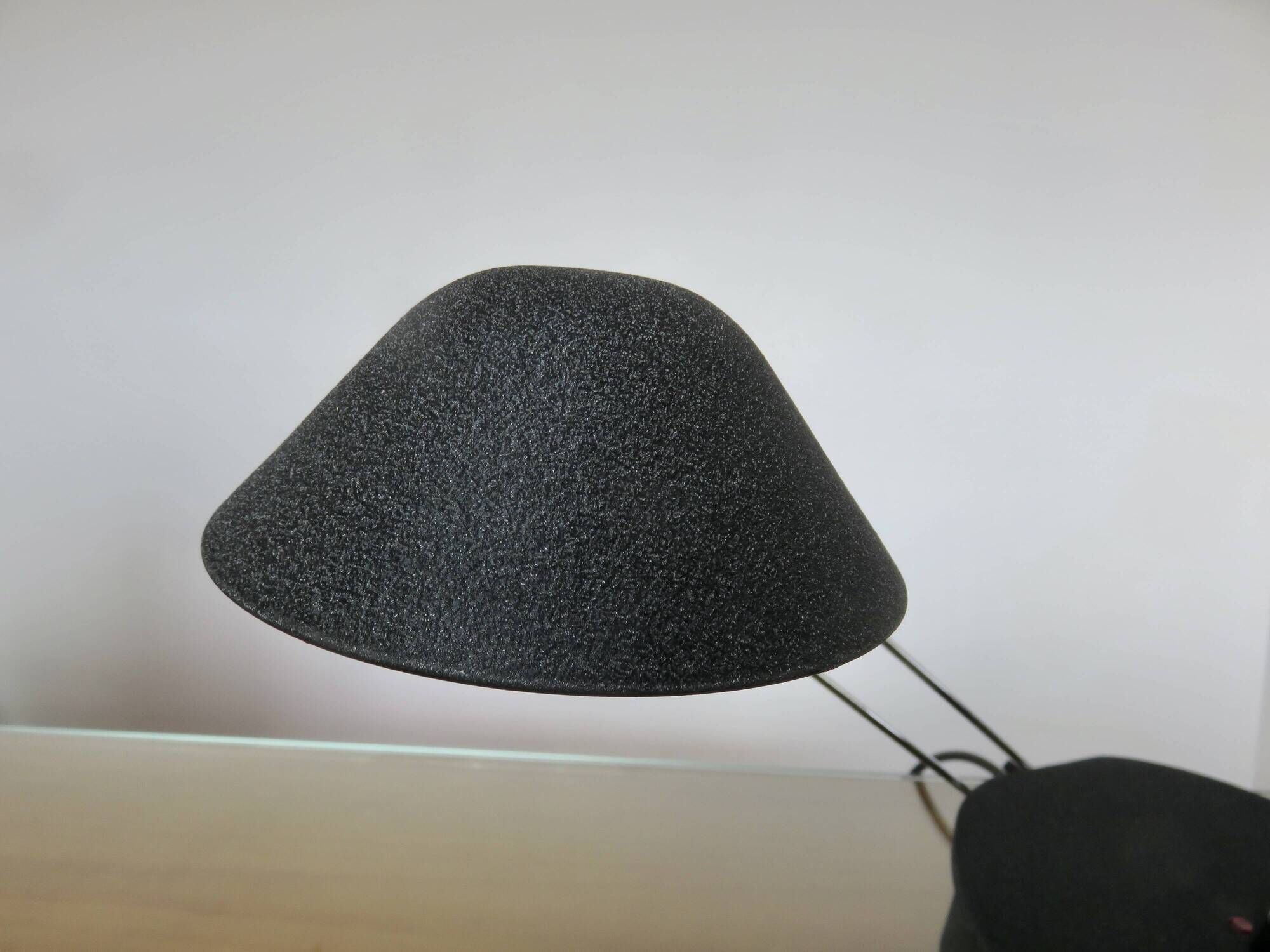 1980s lamp, Memphis style, chrome metal and granulated black paint.