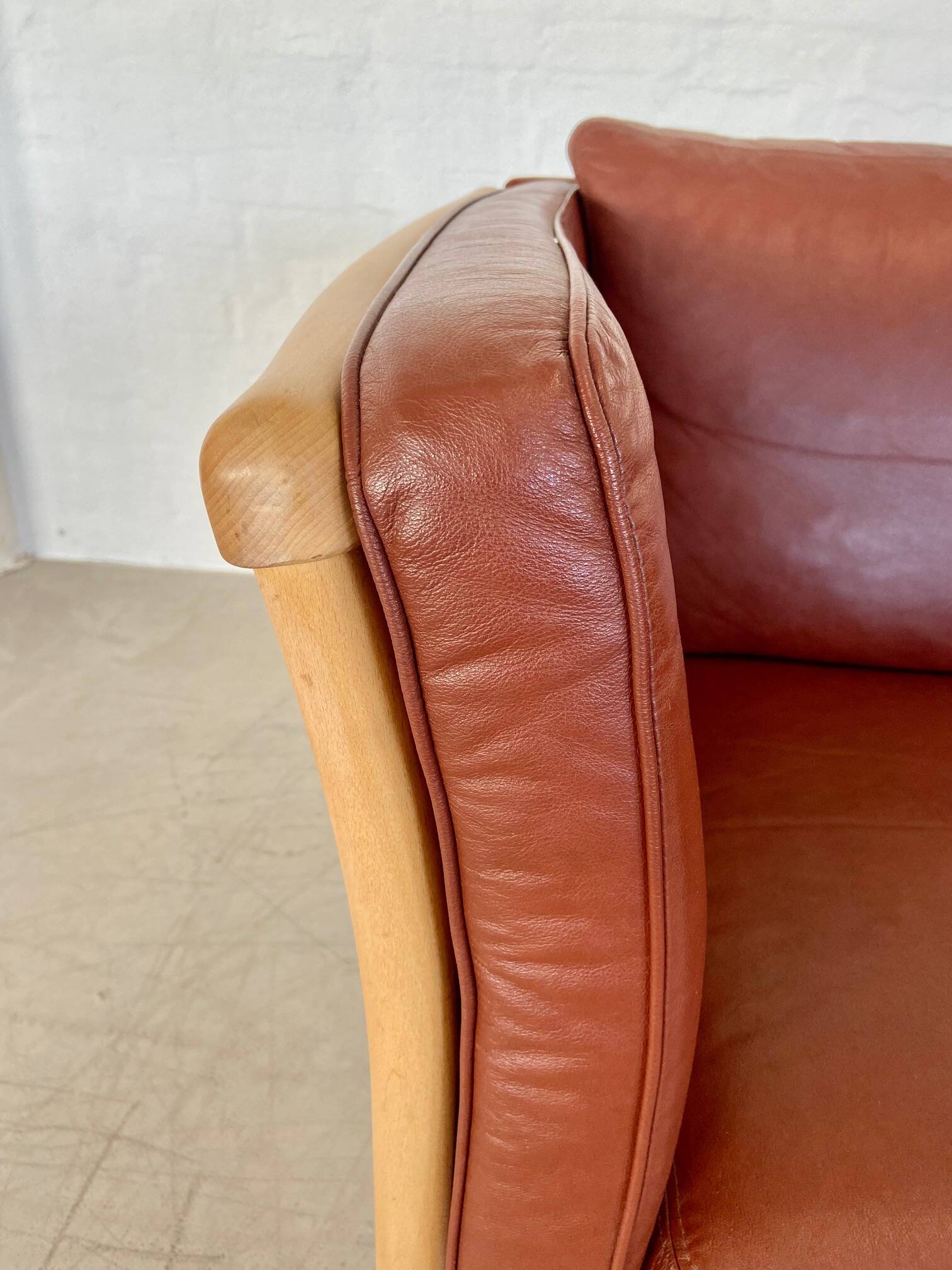 VINTAGE DANISH MID CENTURY DARK COGNAC LEATHER 2 SEATER STOUBY SOFA