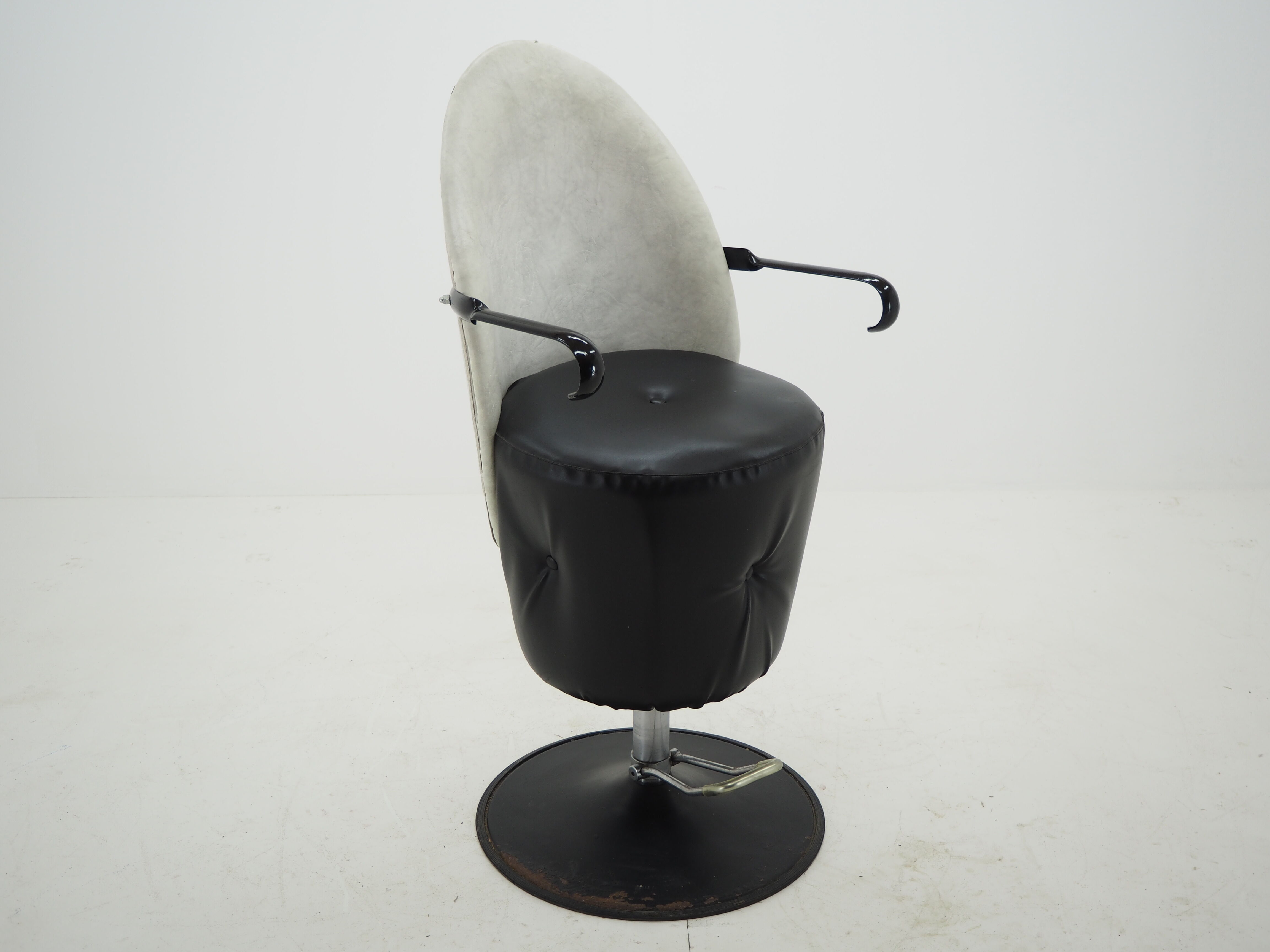 Midcentury adjustable hairdresser swivel armchair, 1970