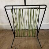 Metal magazine rack