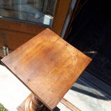 Fifth wheel on column