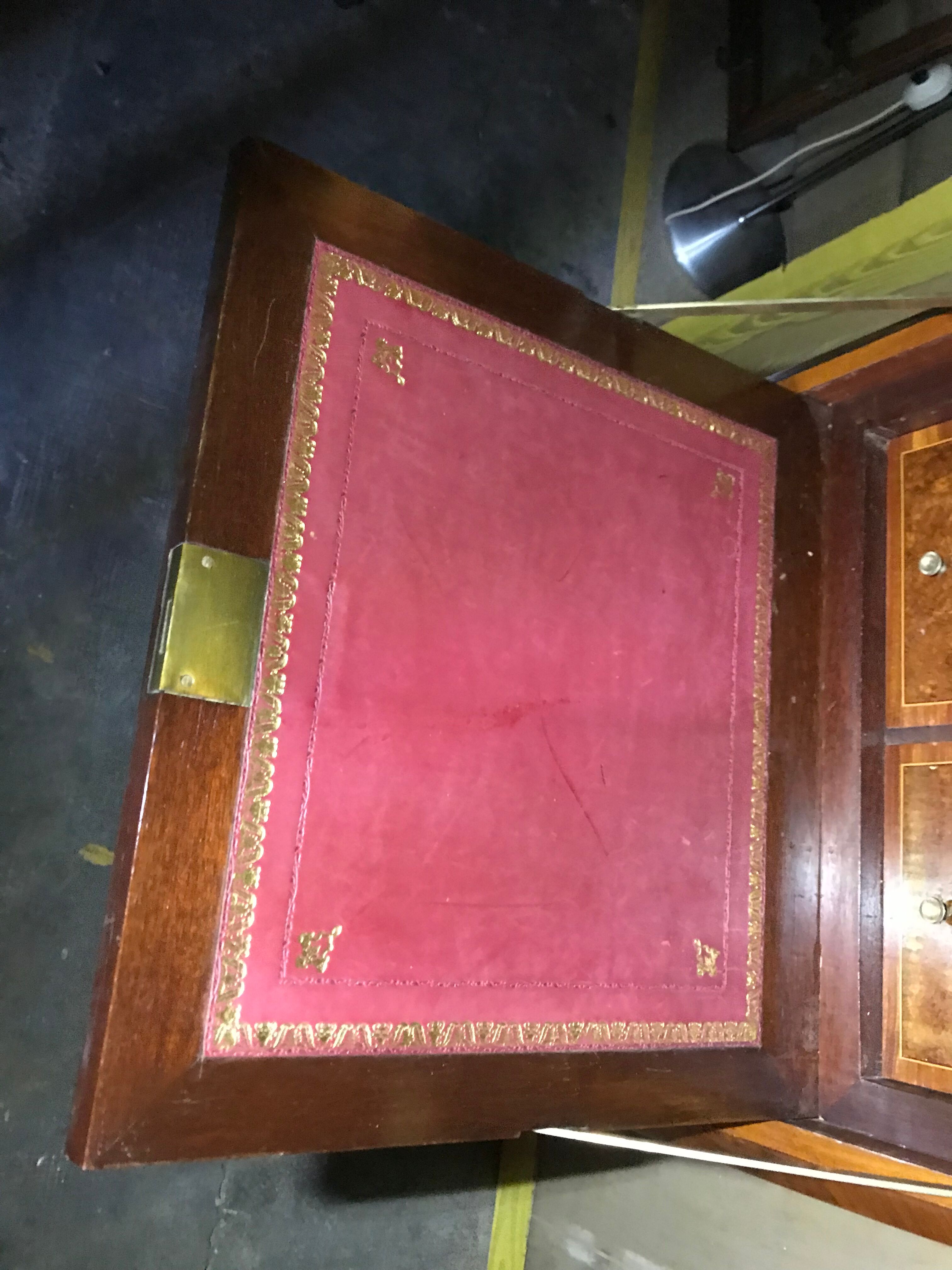 Transition writing desk 1920