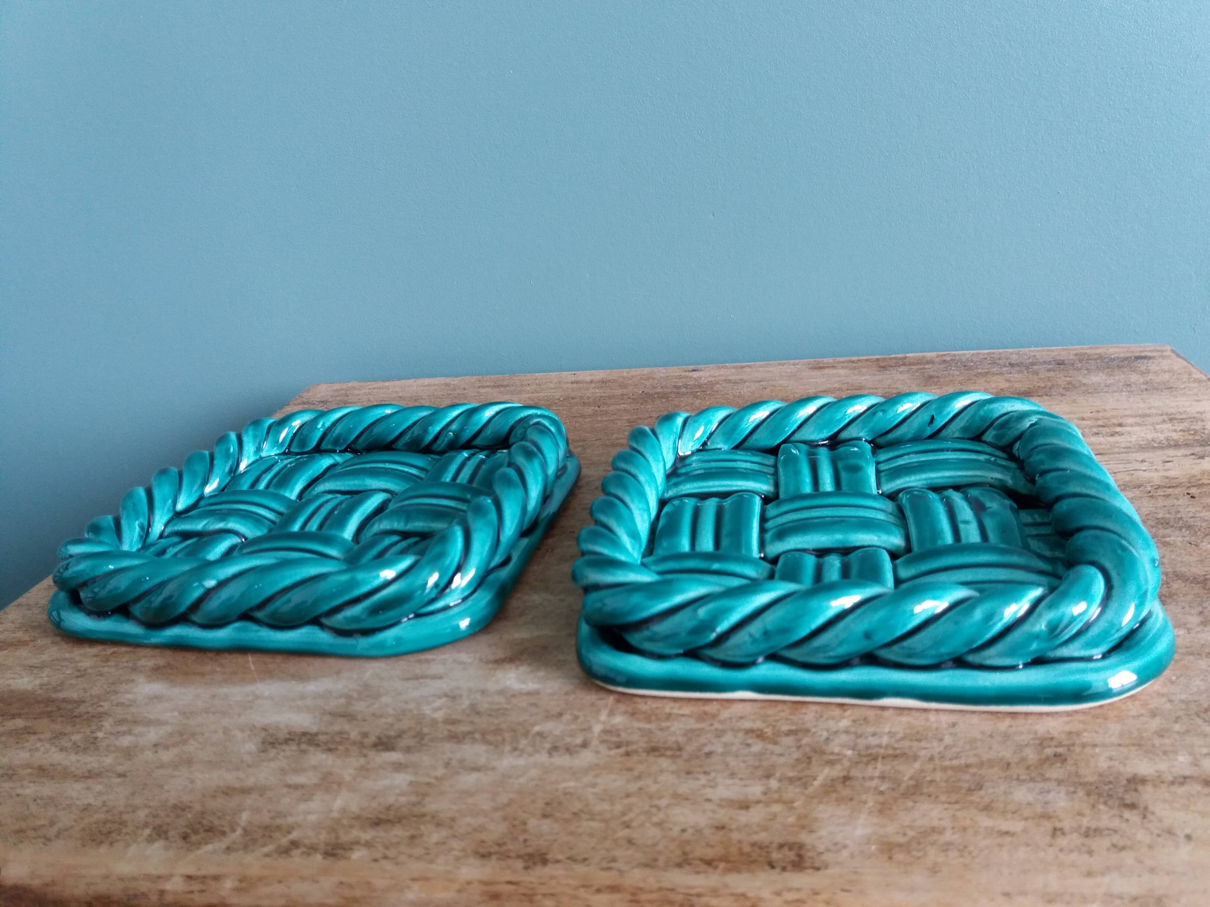 Emerald green braided slip trivet and bottle holder, knife holder