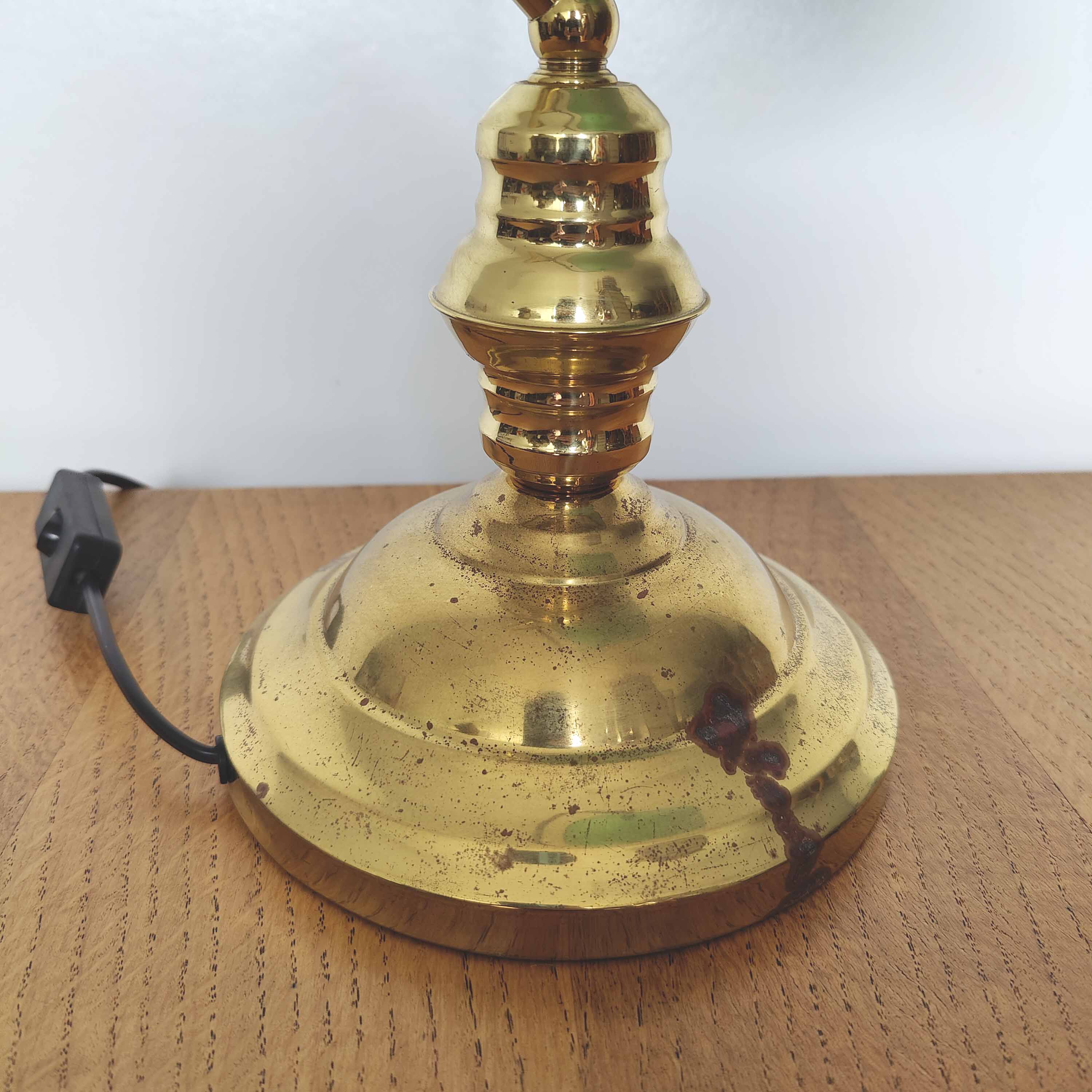 Green opaline banker lamp