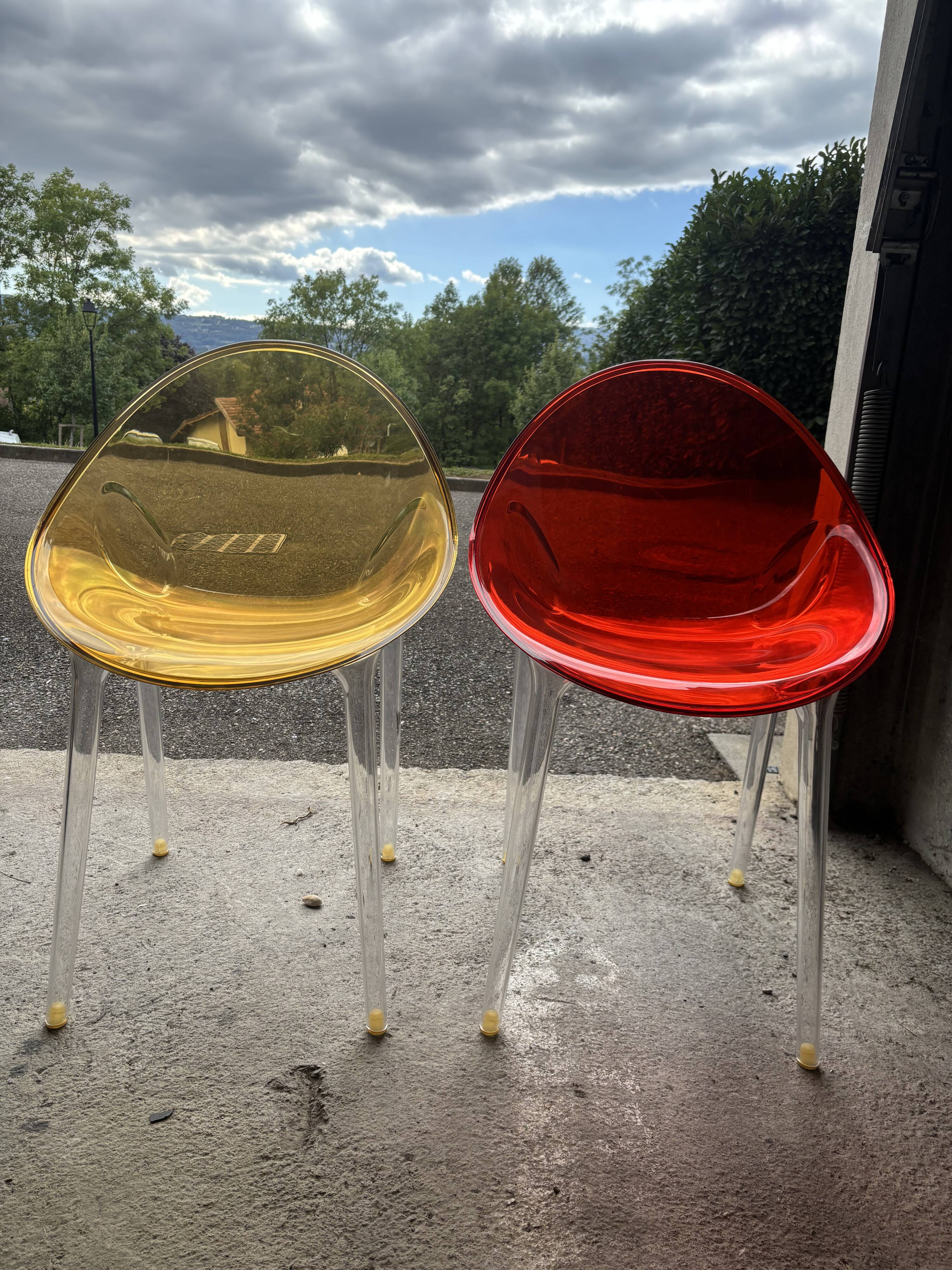 Chaise design Kartell "Mr. Impossible" - Philippe Starck et Eugeni Quitllet