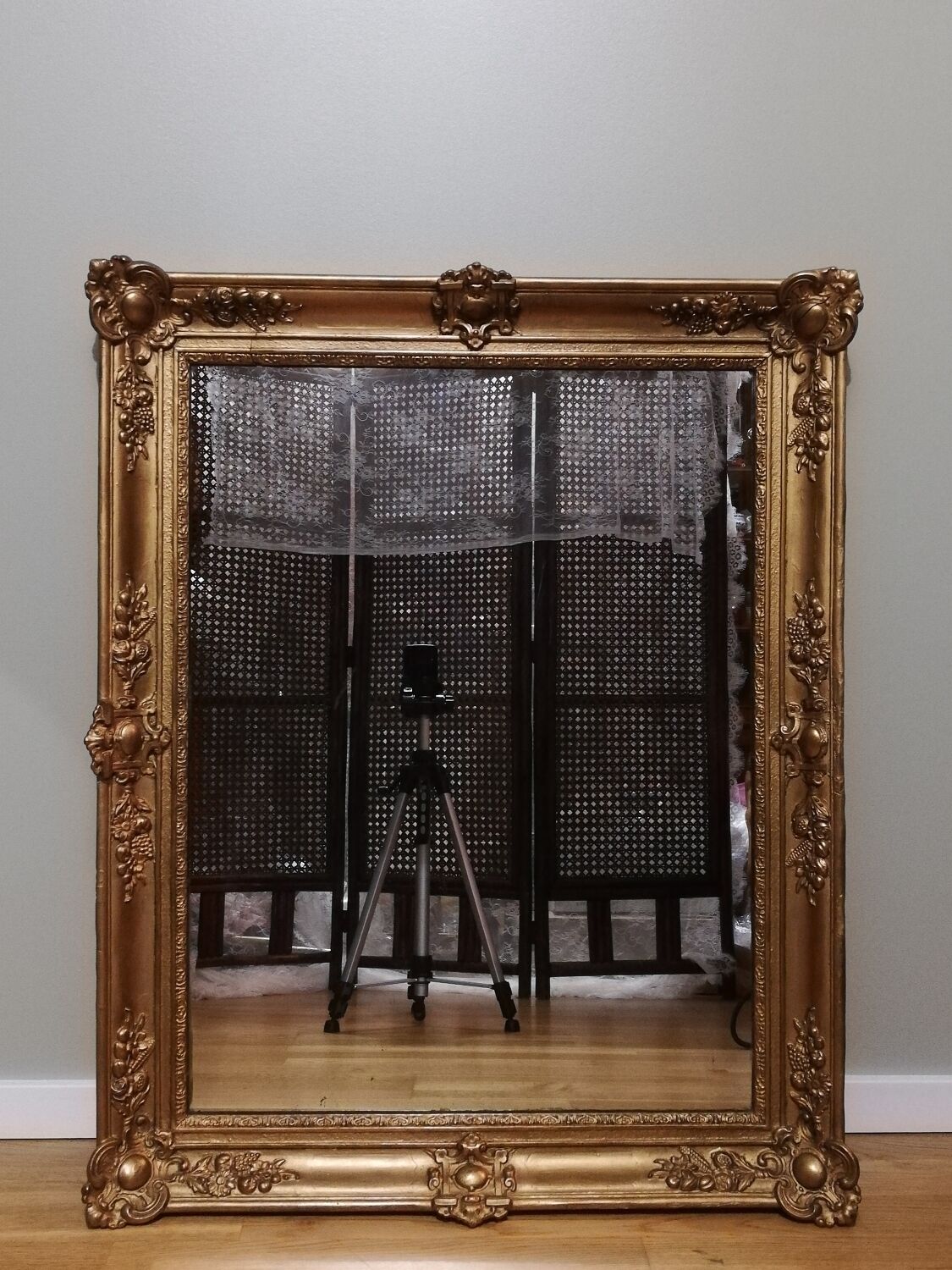 Wooden mirror and gilded stucco style Restoration height 94cm