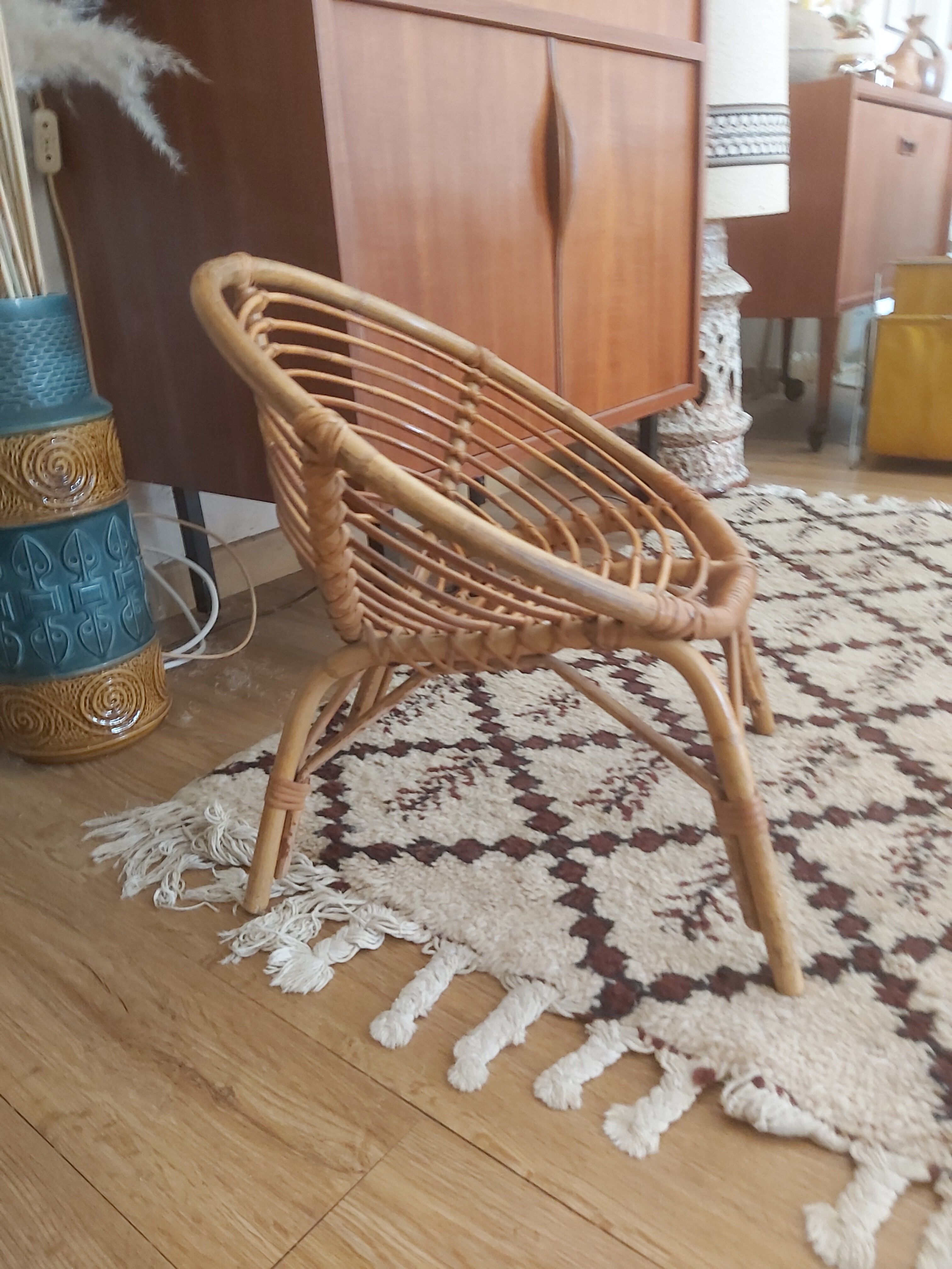 Vintage rattan shell chair