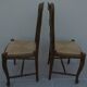 2 chaises de style  en bois massif à dossier haut et assises en pailles