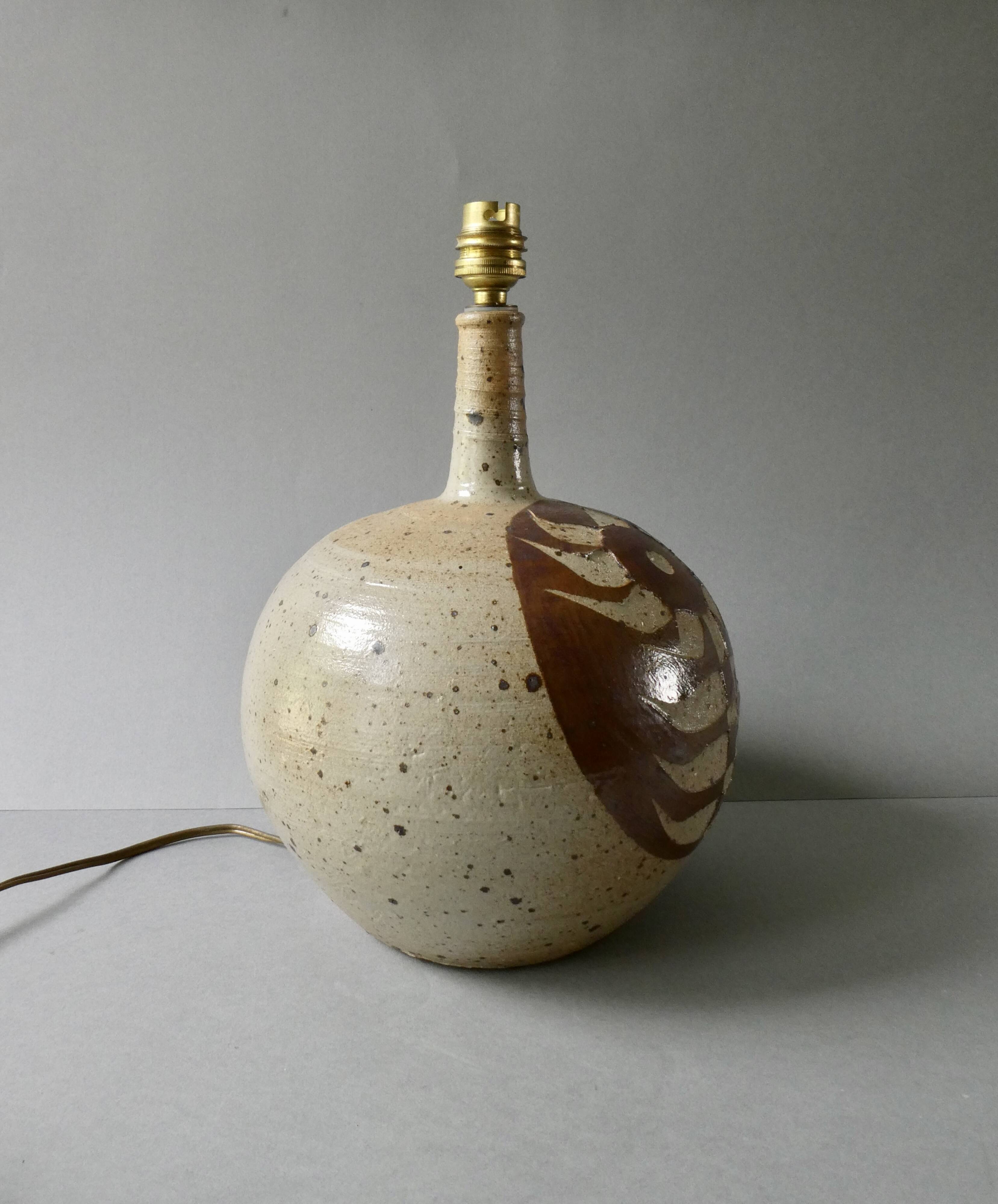 Signed stoneware lamp base, Janet Stedman and Pierre Digan la Borne, 1960