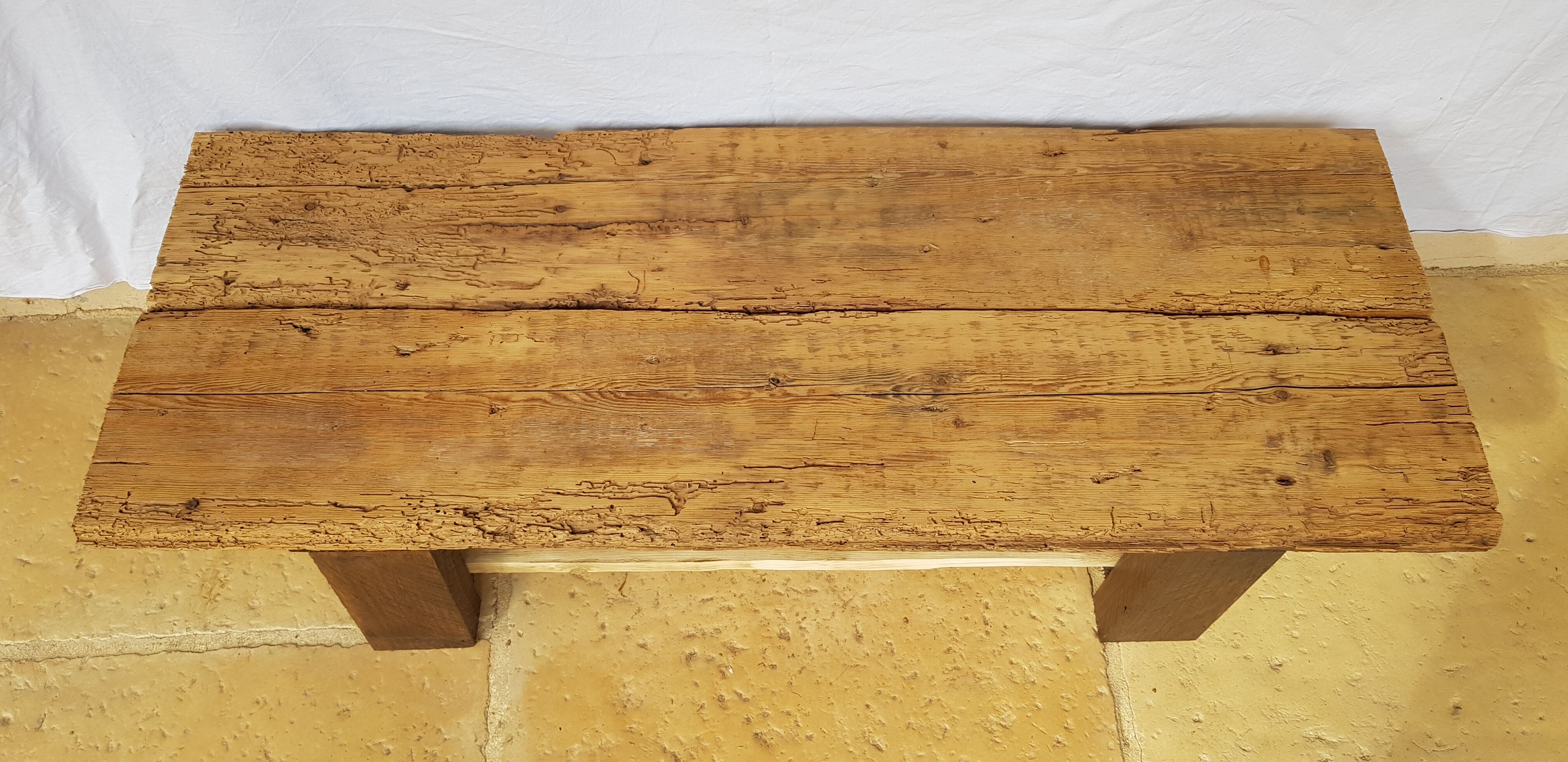 Coffee table wabi sabi