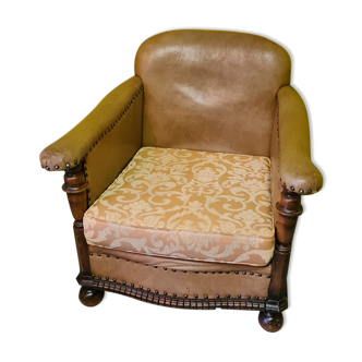 Vieux fauteuil en cuir avec cadre en chêne, années 1950.