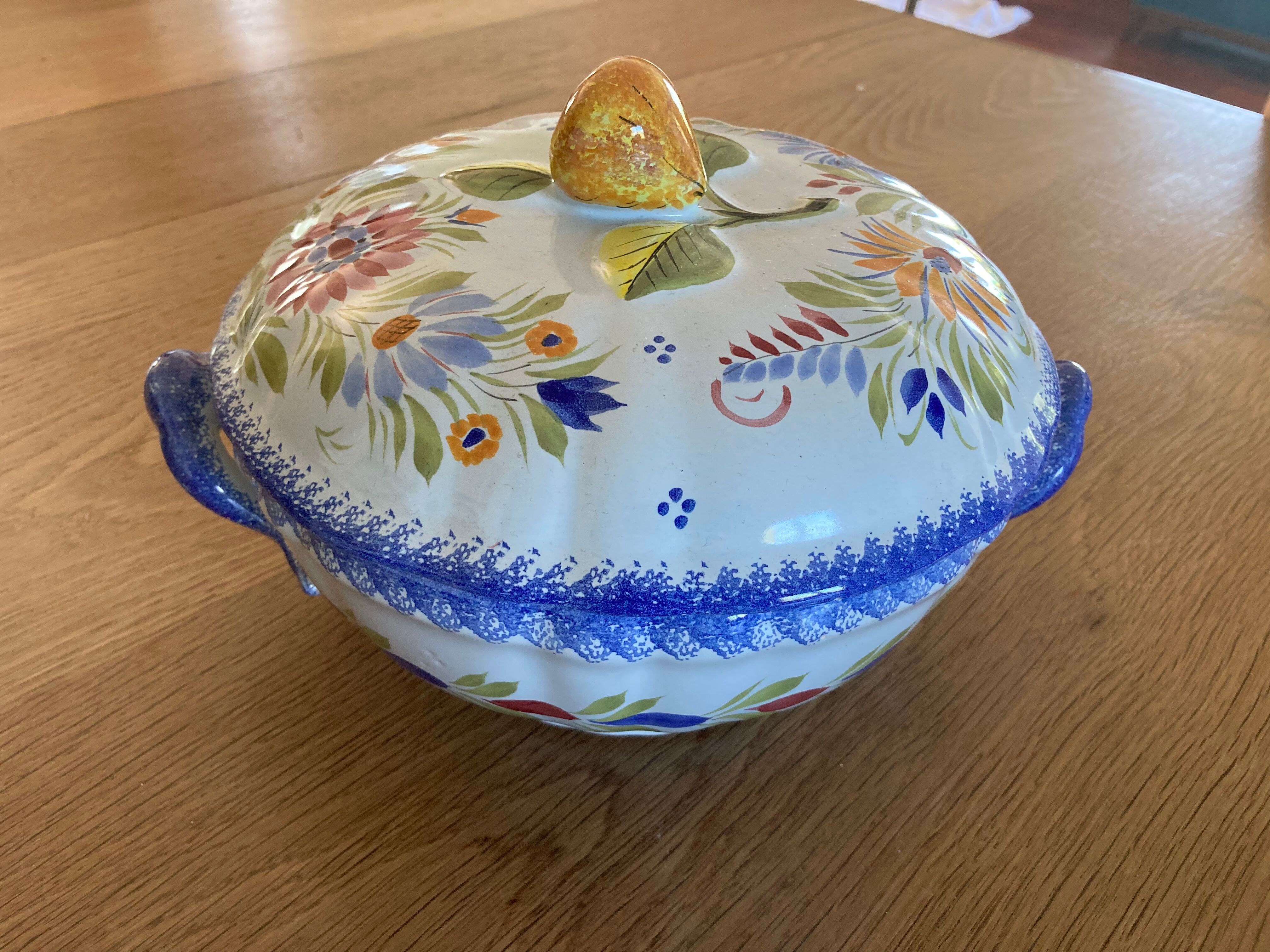 Quimper tureen