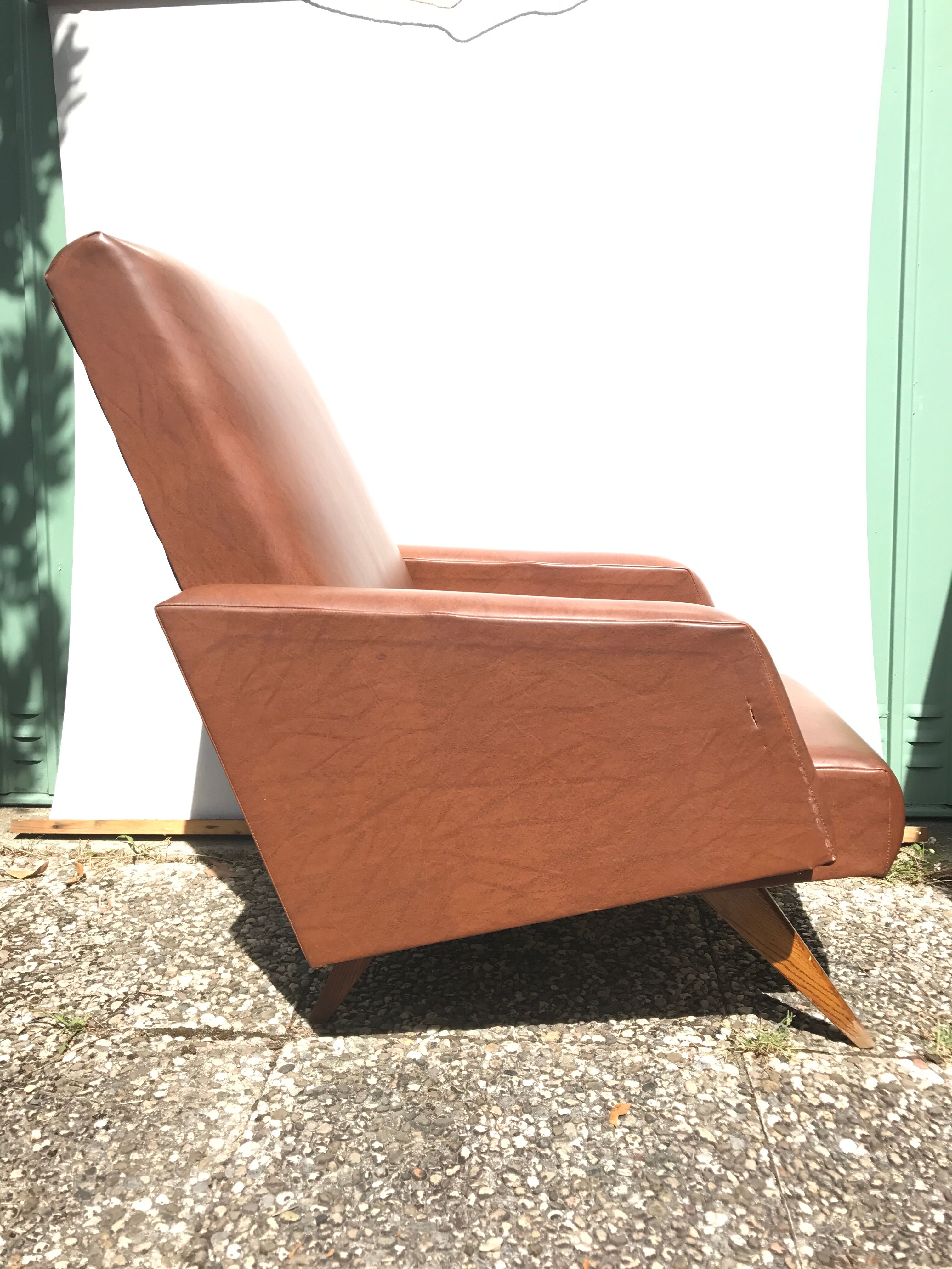Ancient 70s armchair