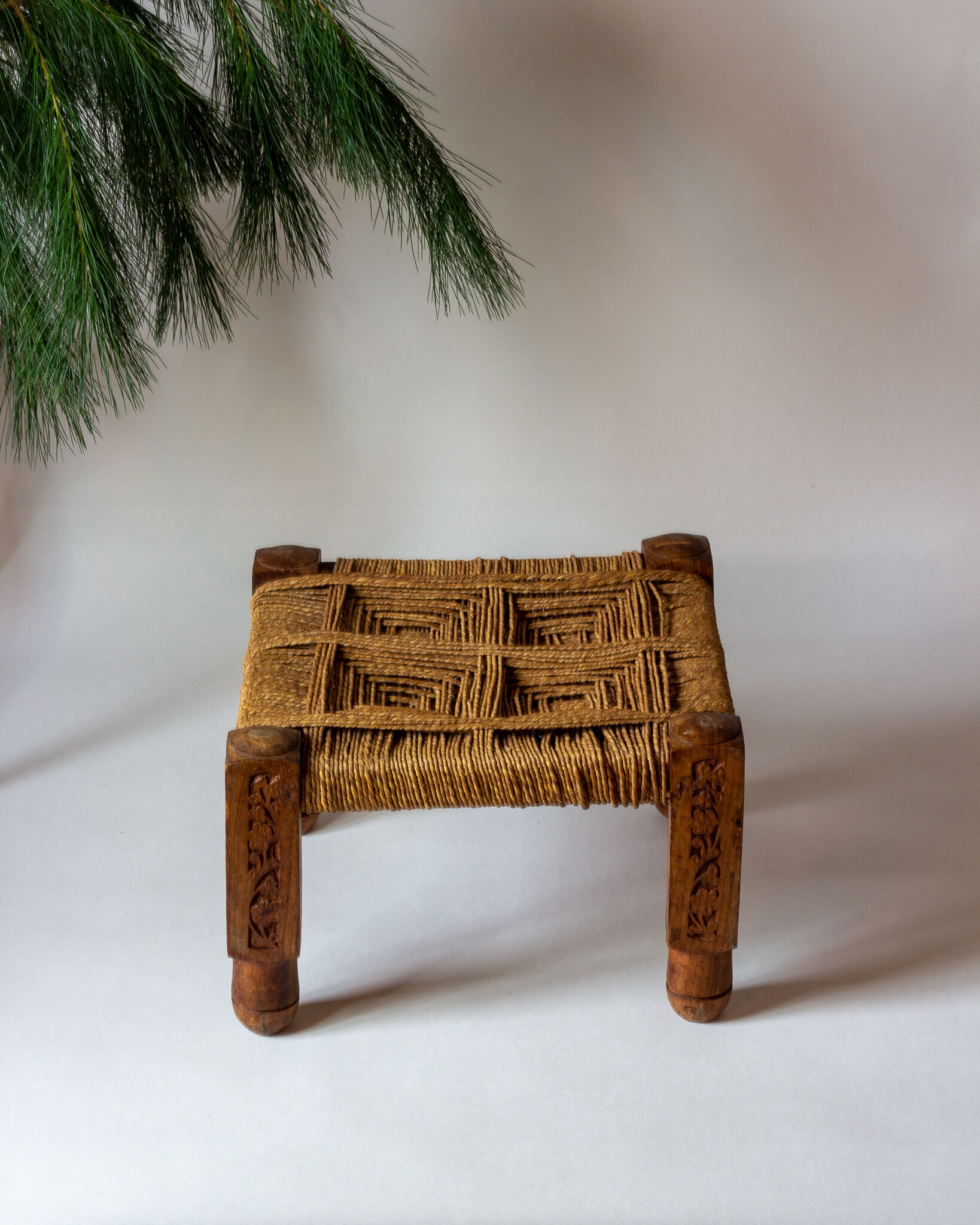 Traditional low stool - Artisanal manufacture - 2nd half of the twentieth century
