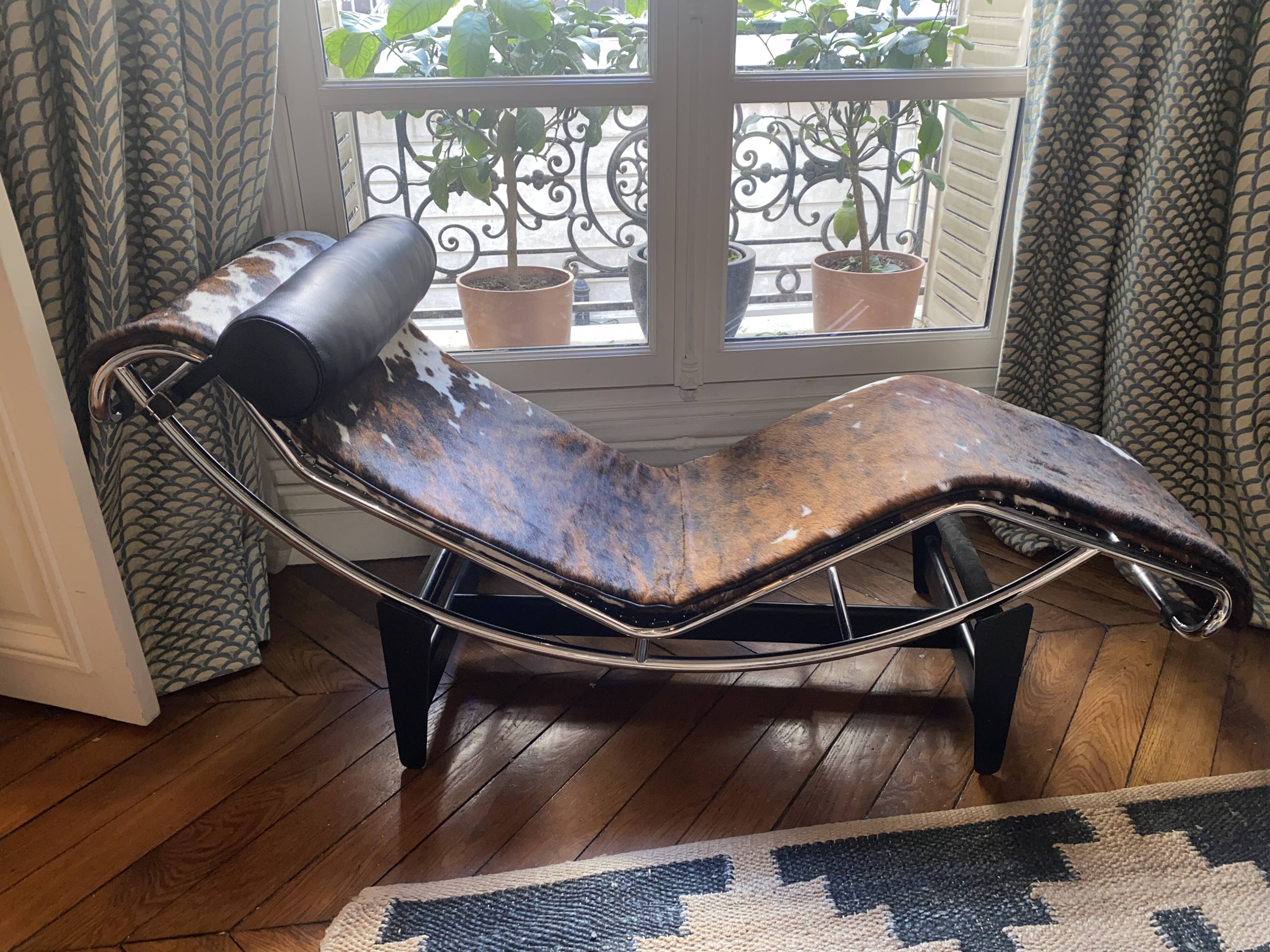 LC4 Le Corbusier armchair