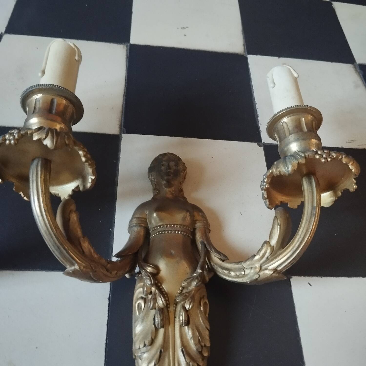 Paire d'appliques cariatides bronze doré