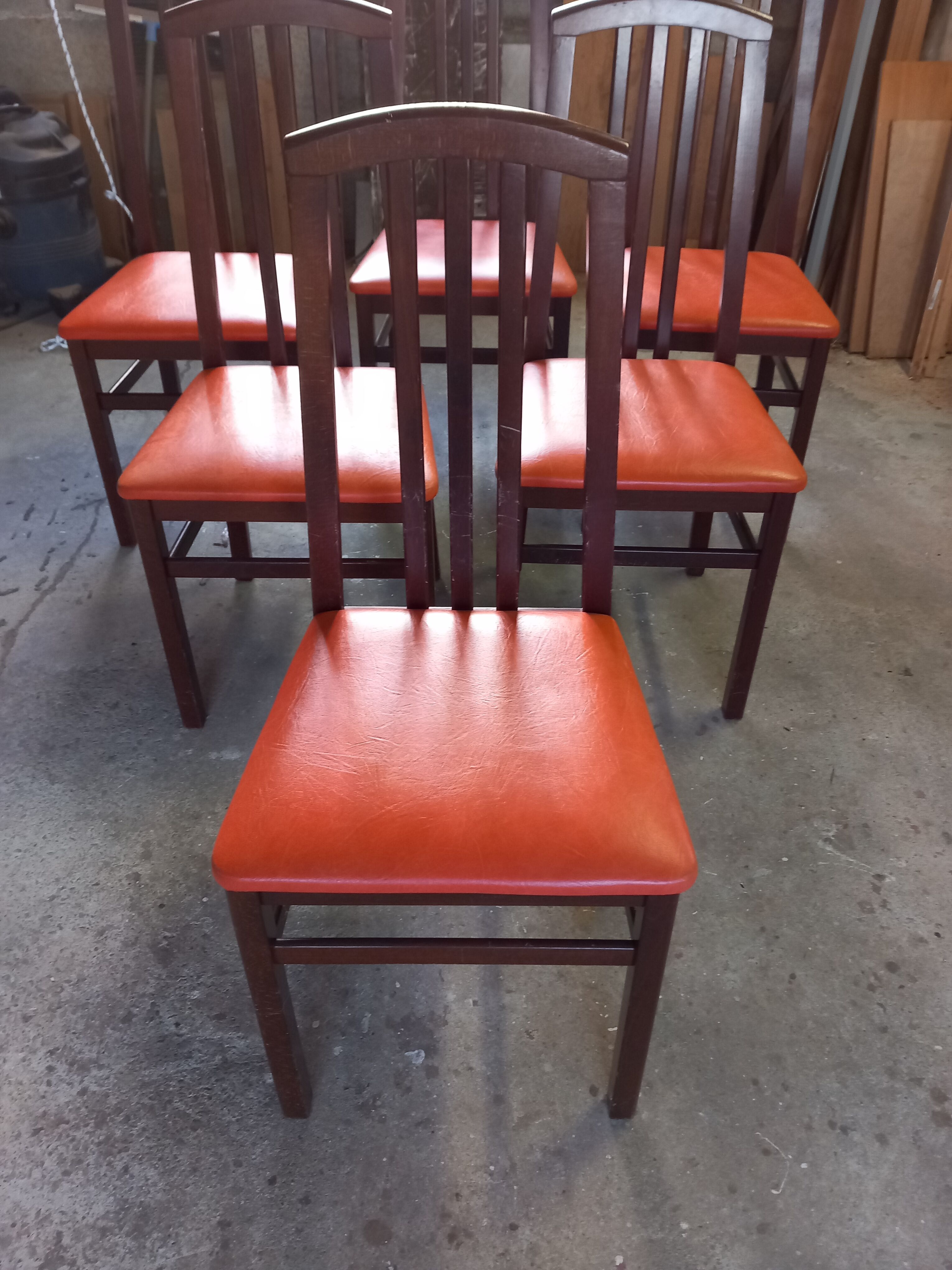Suite 6 vintage chairs