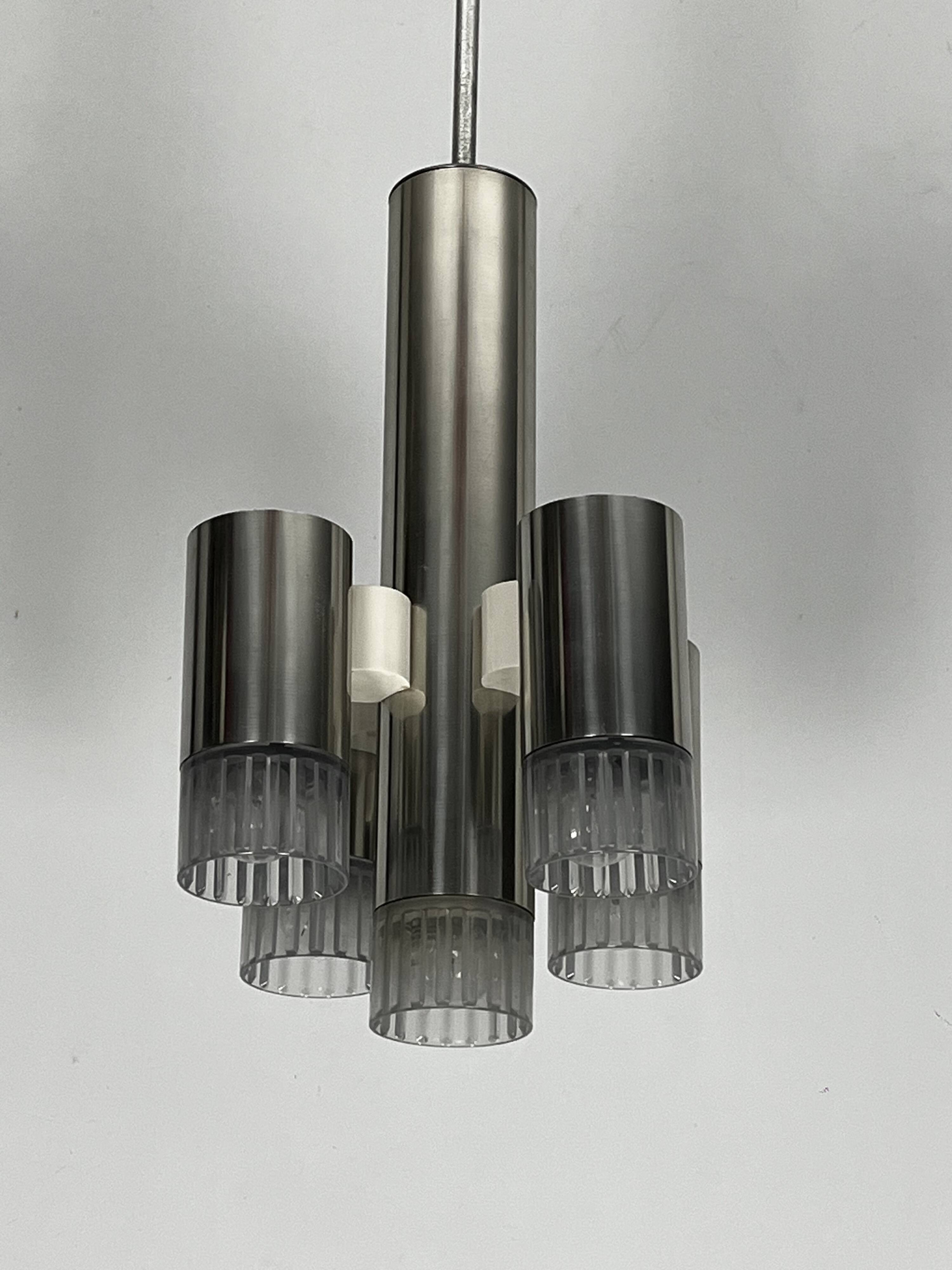 Sciolari geometric chrome and plexiglass 5 lights chandelier. Italy 1970s