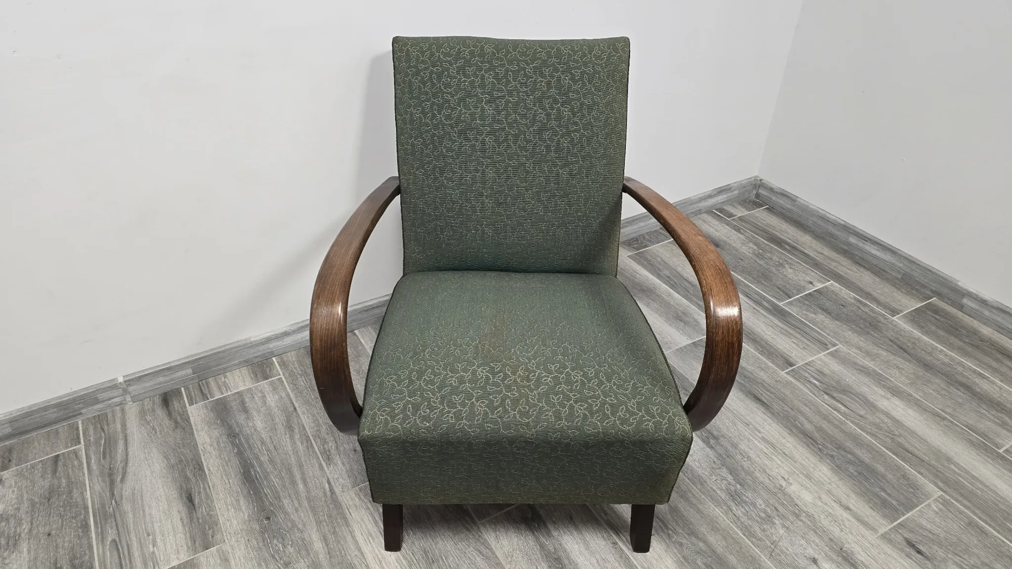Art Deco Lounge Chair by Jindrich Halabala