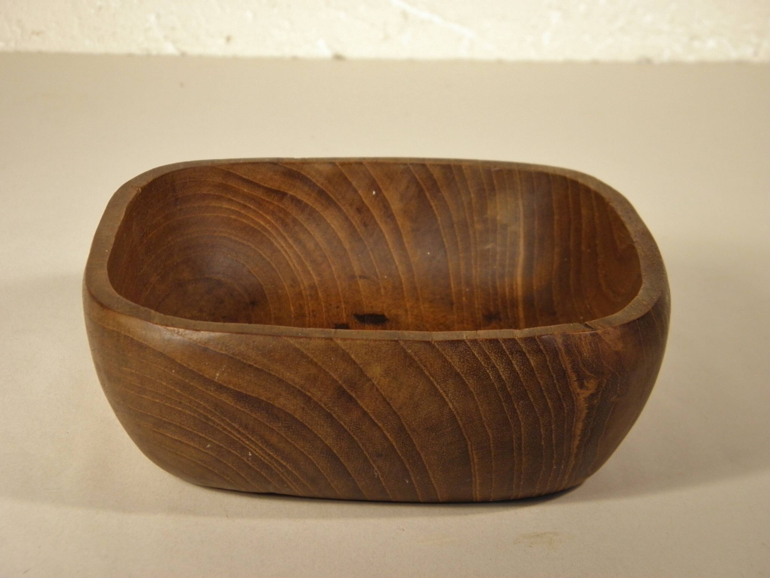 Teak bowl, empty pocket