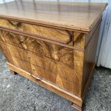 Commode style Louis Philippe en ronce de noyer,  fin XIXème