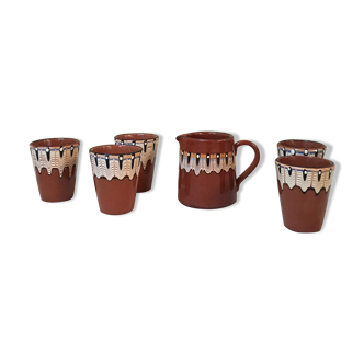 Coffee service in sandstone Amerindian motif