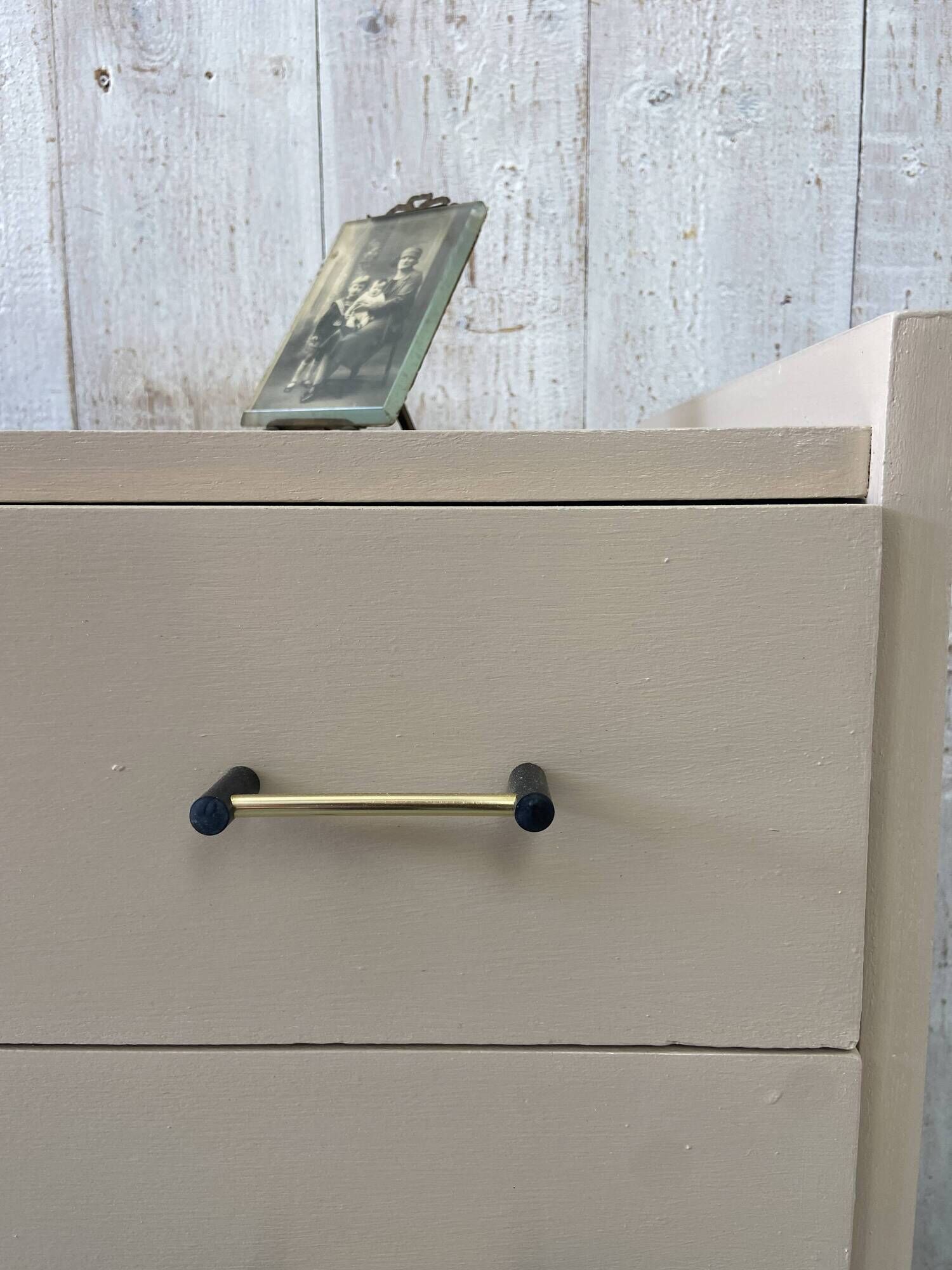 60's chest of drawers
