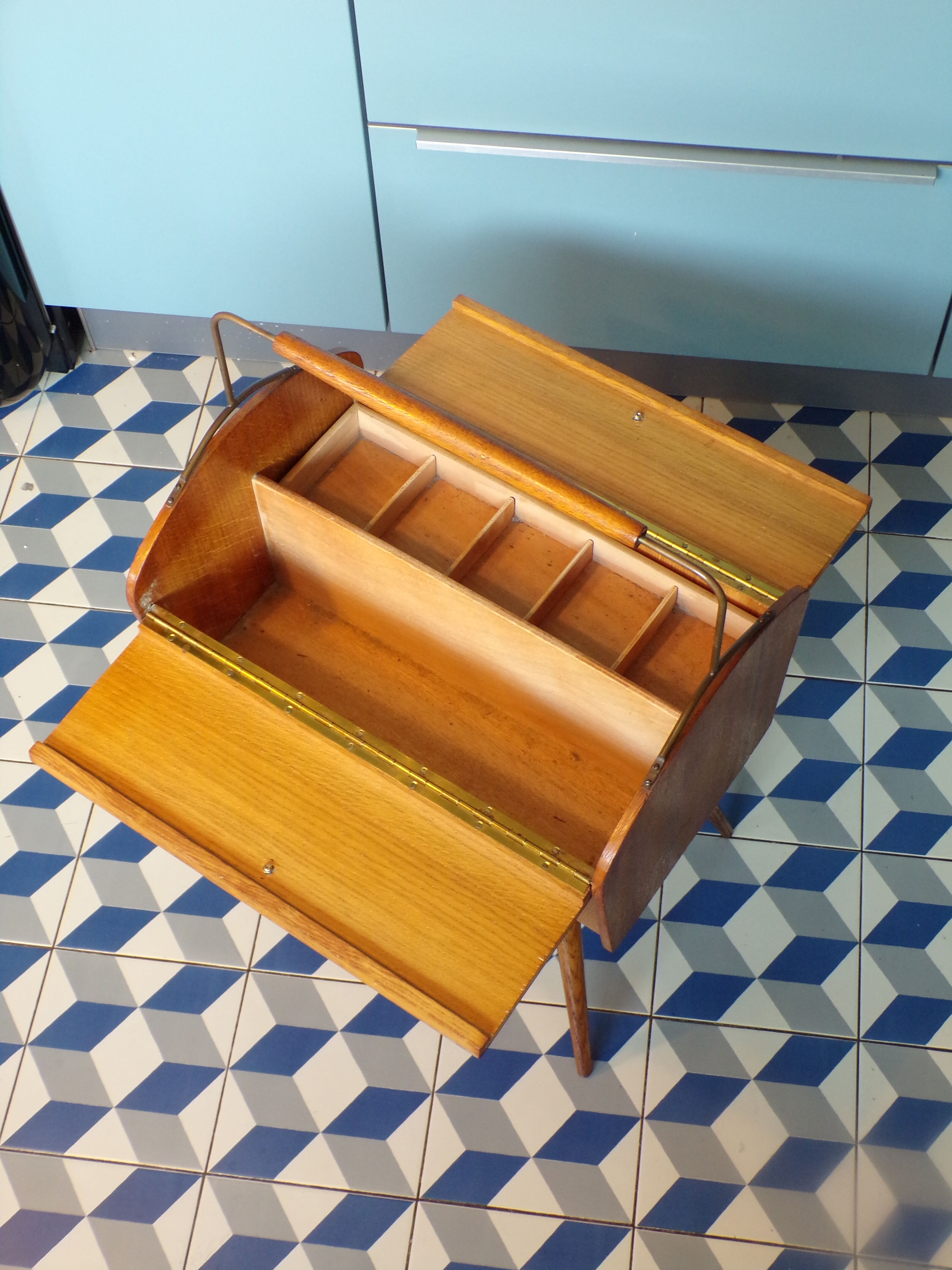 Vintage worker 2 doors