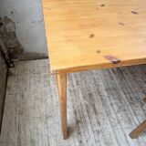 Bureau pin suédois style aperldoon 1970