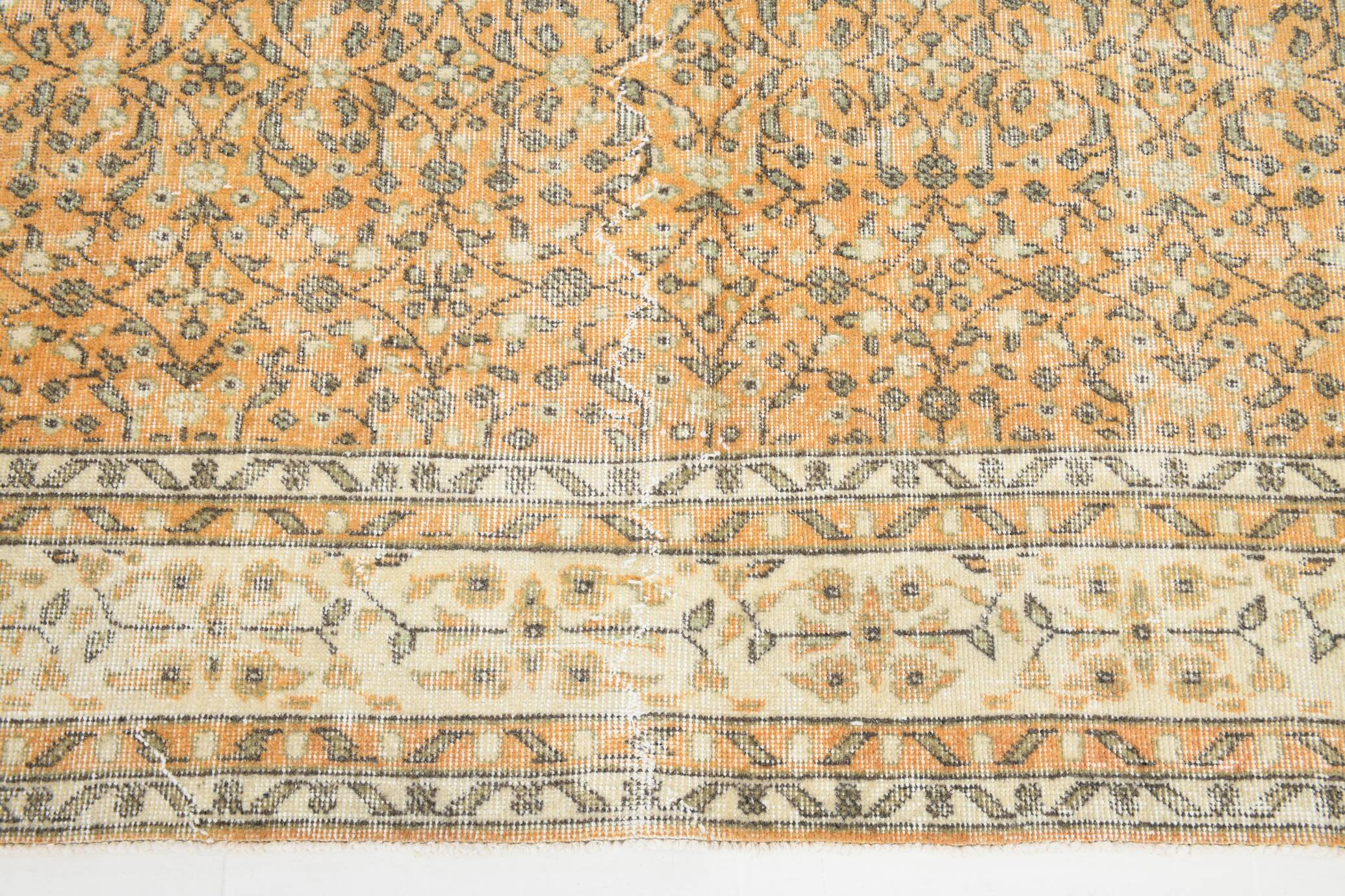 6x10 Vintage Orange & Green Classic Vintage Rug, 197x305Cm