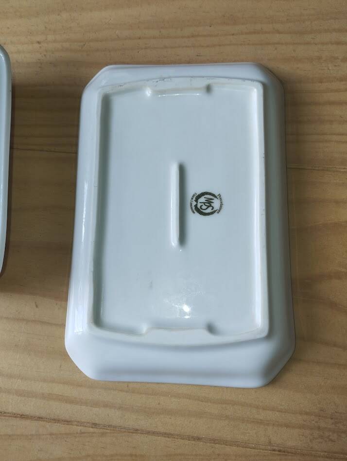 Vintage butter dish with lid in Limoges porcelain - Signed MPS