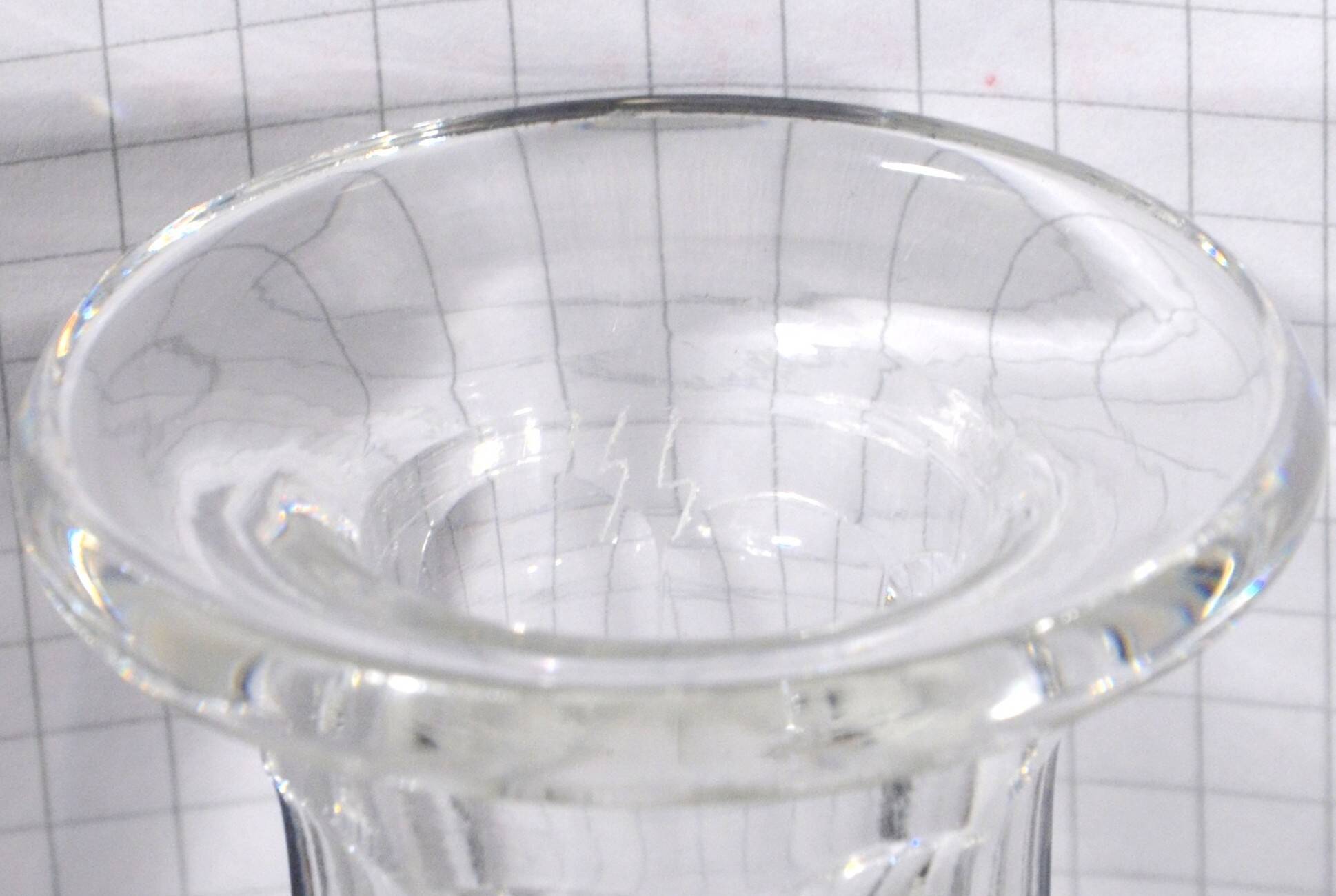 Carafe en cristal taillé de Saint-Louis, modèle Chantilly, n°144, France