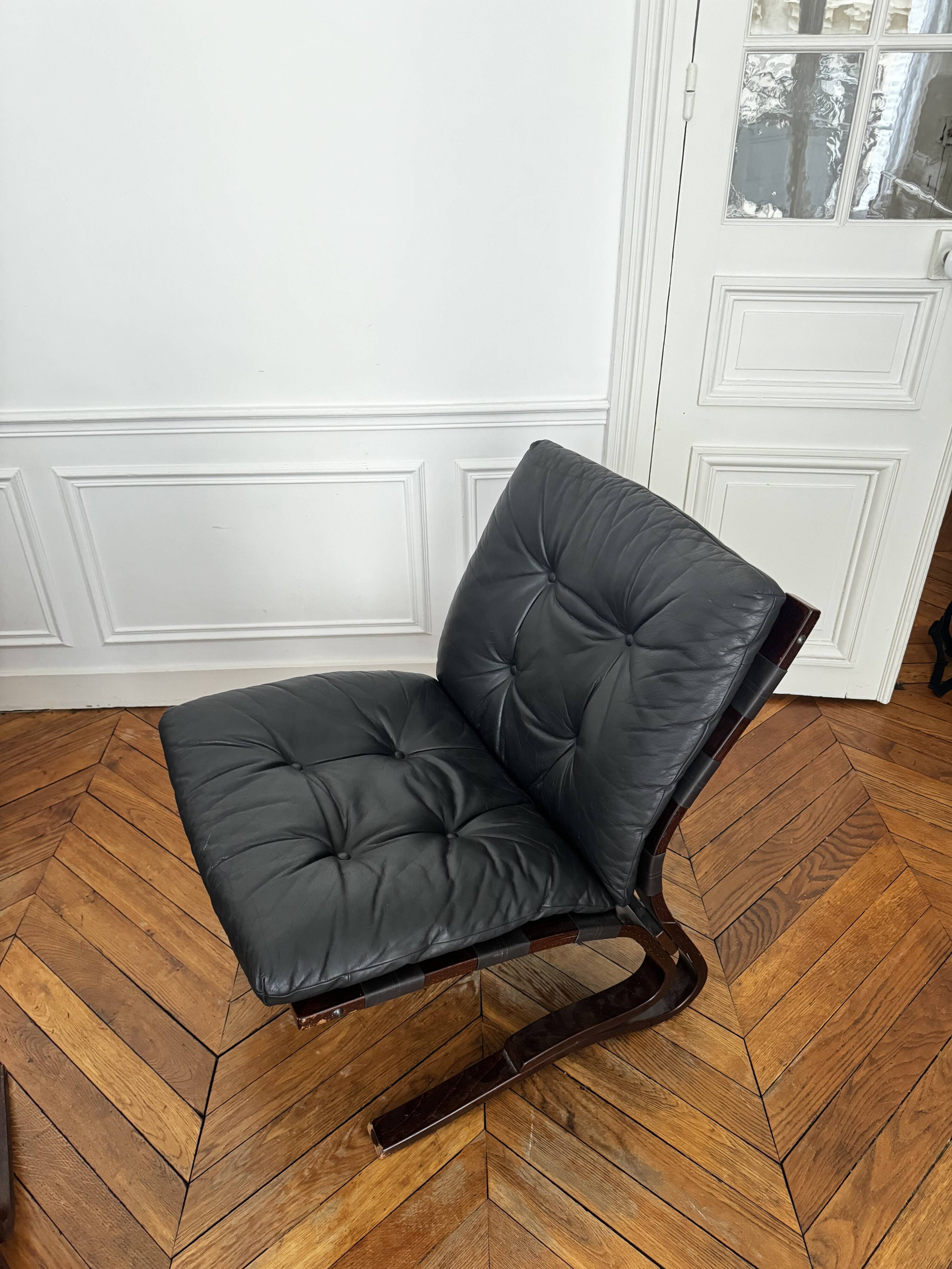 Kengu leather armchair by Elsa & Nordahl Solheim for Rybo Rykken