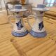 2 bougeoirs vintage en faïence bleue de Delft à anses - décor moulin