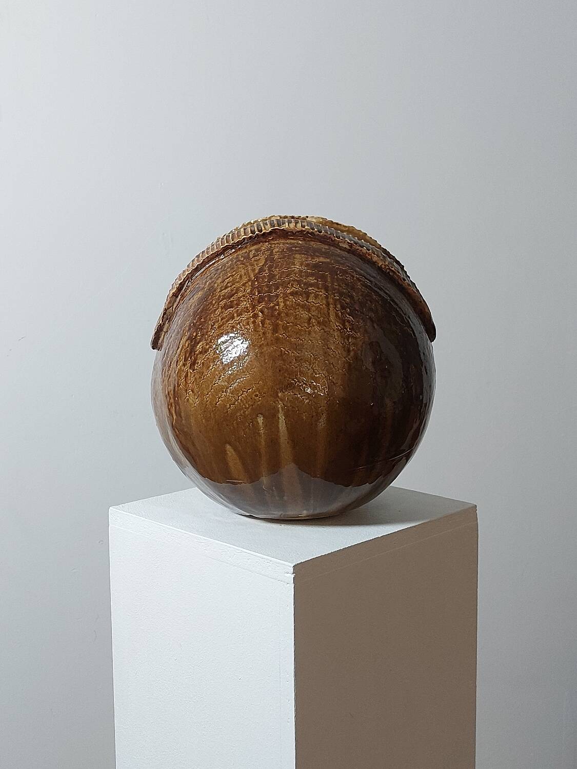 Vase en céramique brutaliste vintage unique en son genre