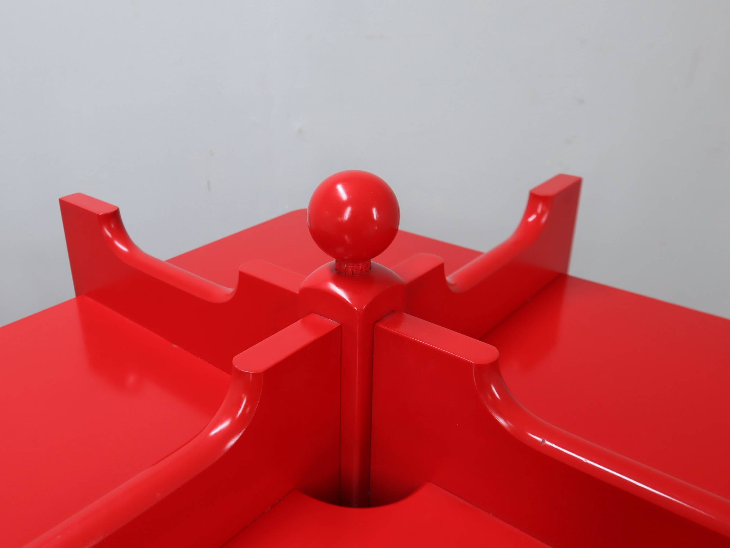 Modular Italian red lacquered solid wood bookshelf, 1960s