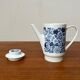 Teapot or coffee pot in German ceramic from the mid-century, Hamburg Form 20 series decor Blumenspiel by Lieselotte Kantner for Melitta, 1960s.