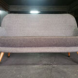 The years 50-60 in Velvet Brown EGG egg Chair