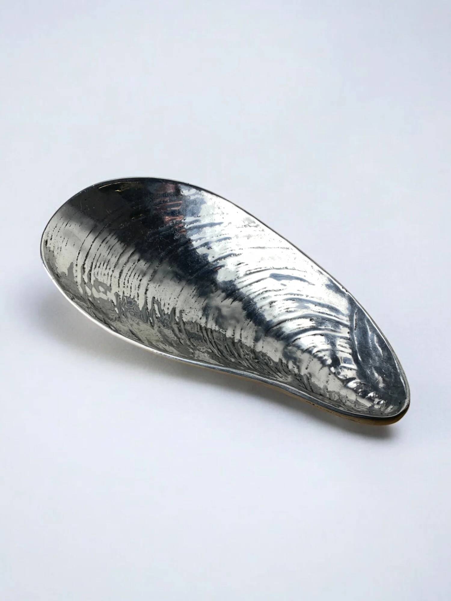 Vide poche coquillage, moule en métal chromé, Italie, années 1970